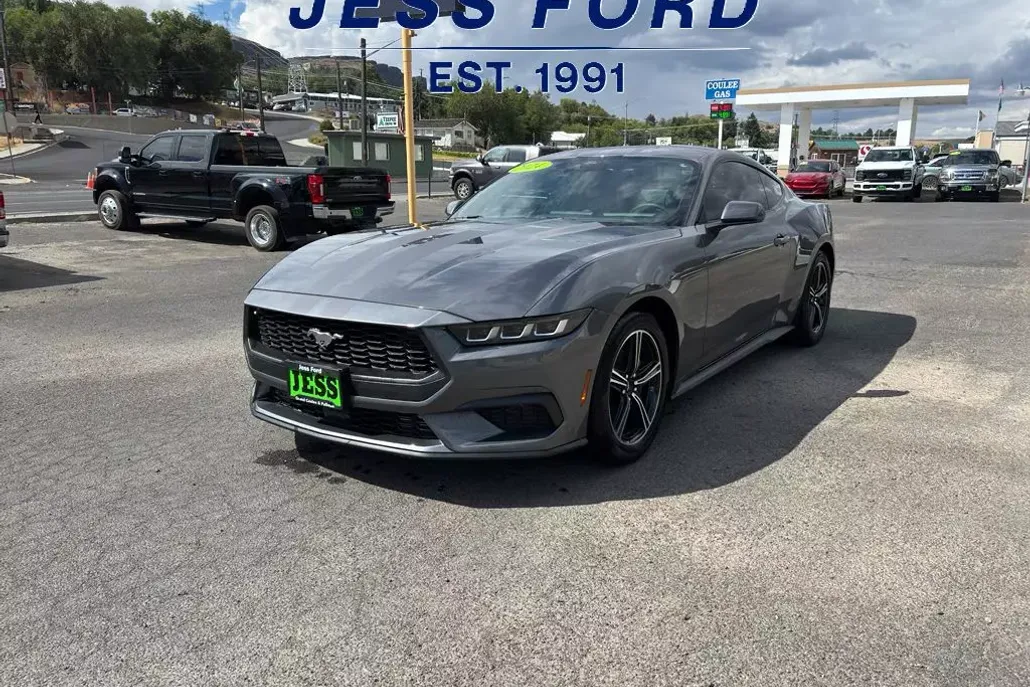 2024 Ford Mustang EcoBoost photo 1