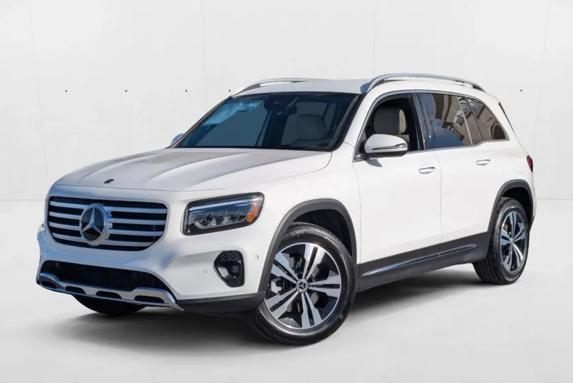 2025 Mercedes Benz GLB 250 4MATIC photo 1