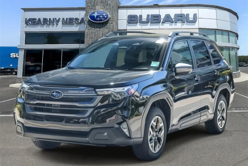 2025 Subaru Forester Premium photo 1