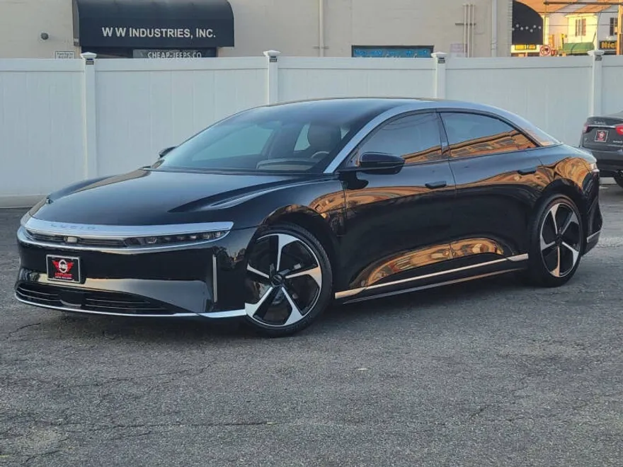 2023 Lucid Air Touring photo 1