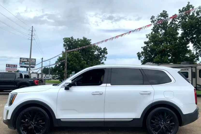 2020 Kia Telluride SX photo 1