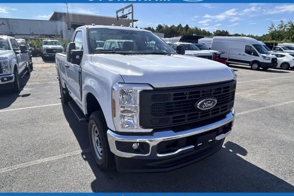 2026 Ford F-350 XL photo 1