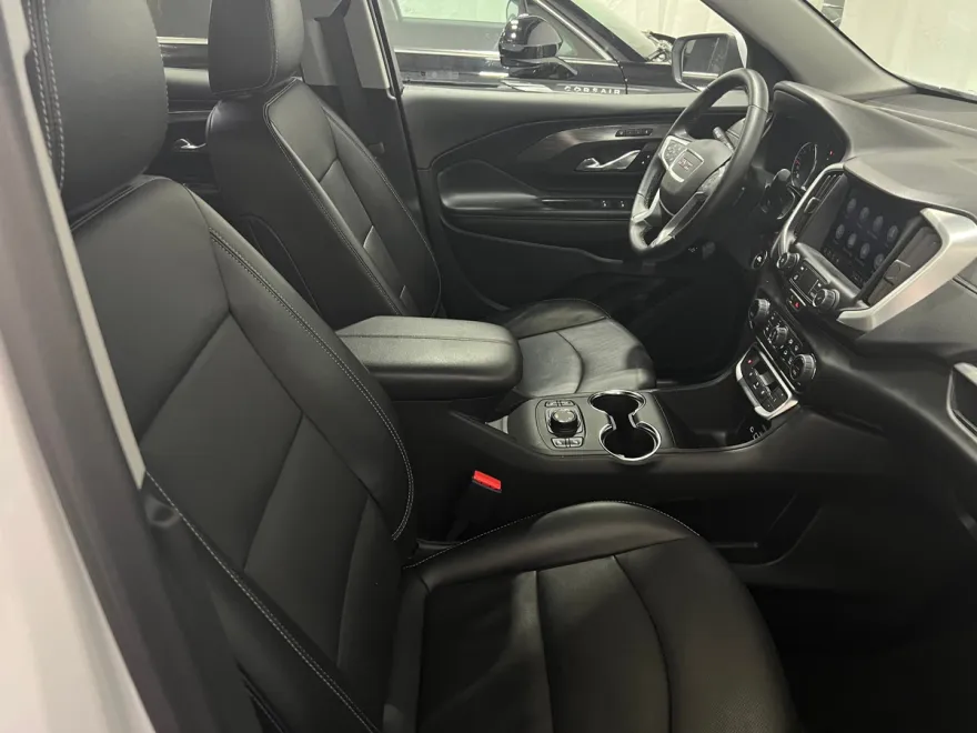 2024 Gmc Terrain SLT photo 1