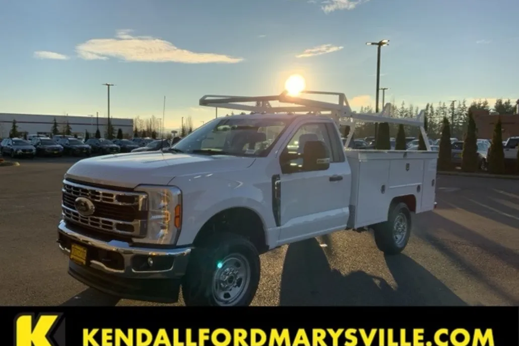 2024 Ford F-350 photo 1