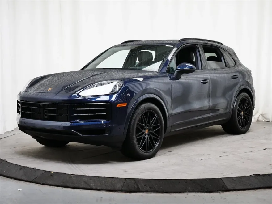 2025 Porsche Cayenne Base photo 1
