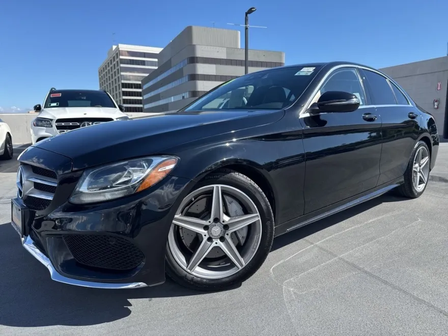 2016 Mercedes Benz C 300 photo 1