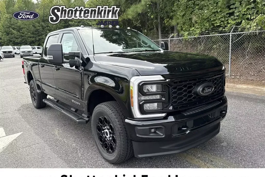 2026 Ford F-350 XLT photo 1