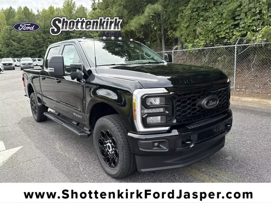2026 Ford F-350 XLT photo 1