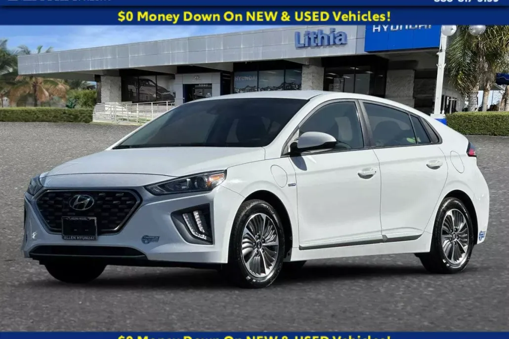 2020 Hyundai Ioniq Plug-In Hybrid SE photo 1