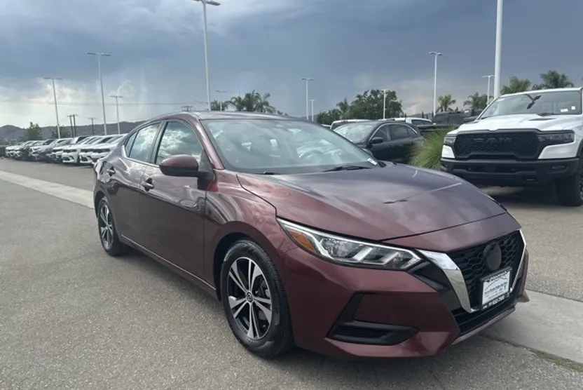 2022 Nissan Sentra SV photo 1