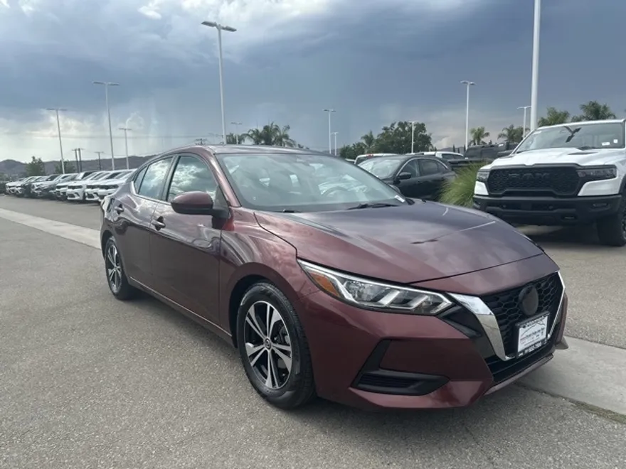 2022 Nissan Sentra SV photo 1