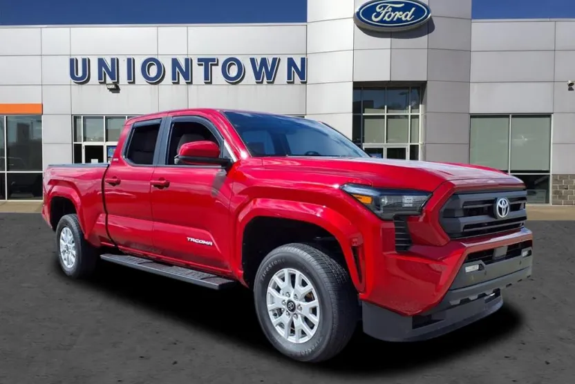 2024 Toyota Tacoma SR5 photo 1