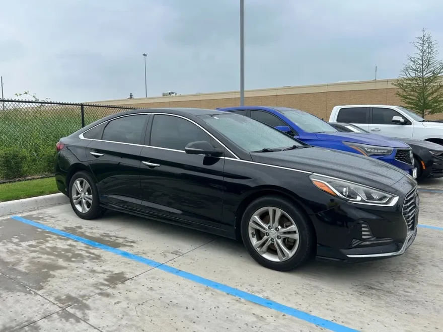 2018 Hyundai Sonata photo 1