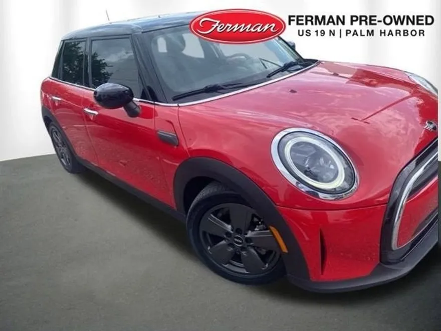 2023 Mini Cooper 4 Door Hardtop photo 1