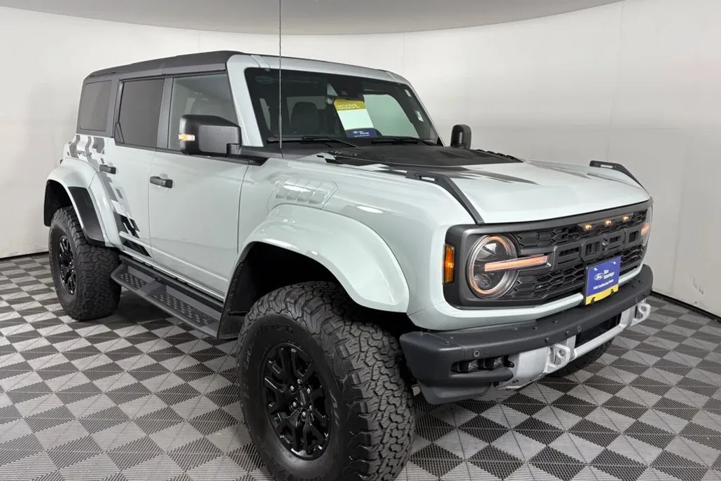 2024 Ford Bronco Raptor photo 1