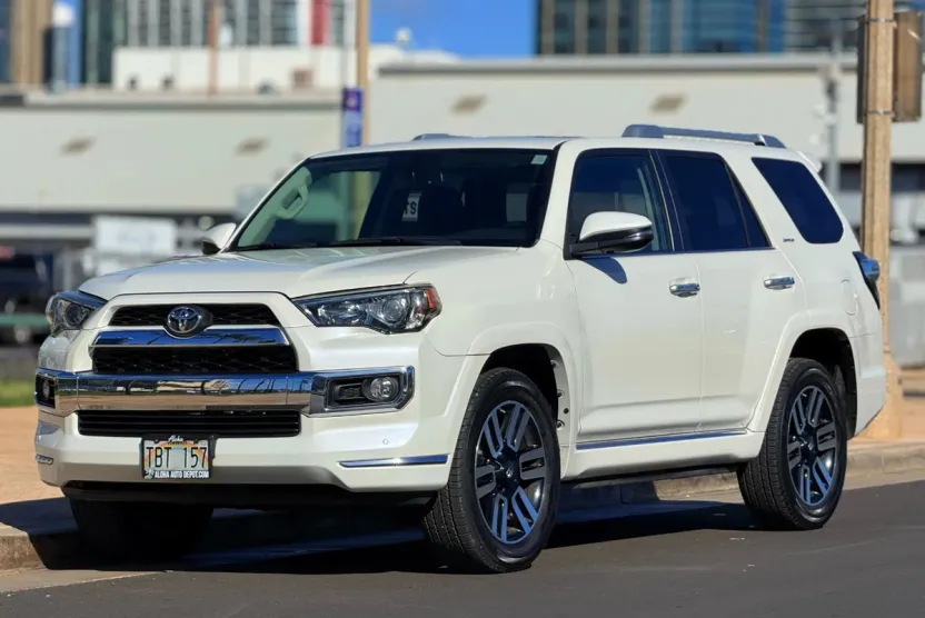 2017 Toyota 4Runner Limited 2WD photo 1