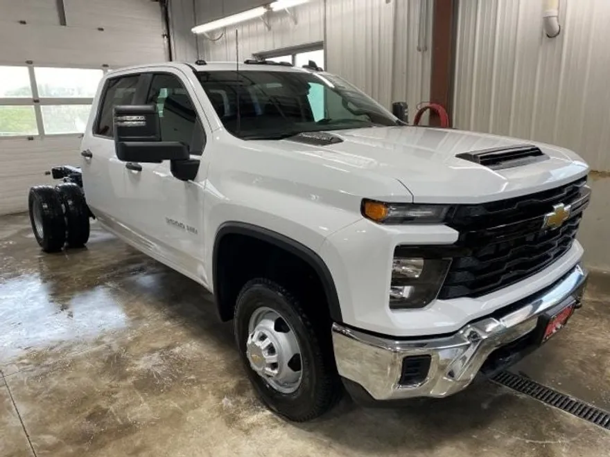 2026 Chevrolet Silverado 3500HD Work Truck photo 1