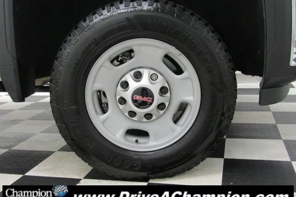 2024 Gmc Sierra 2500 HD Pro photo 1