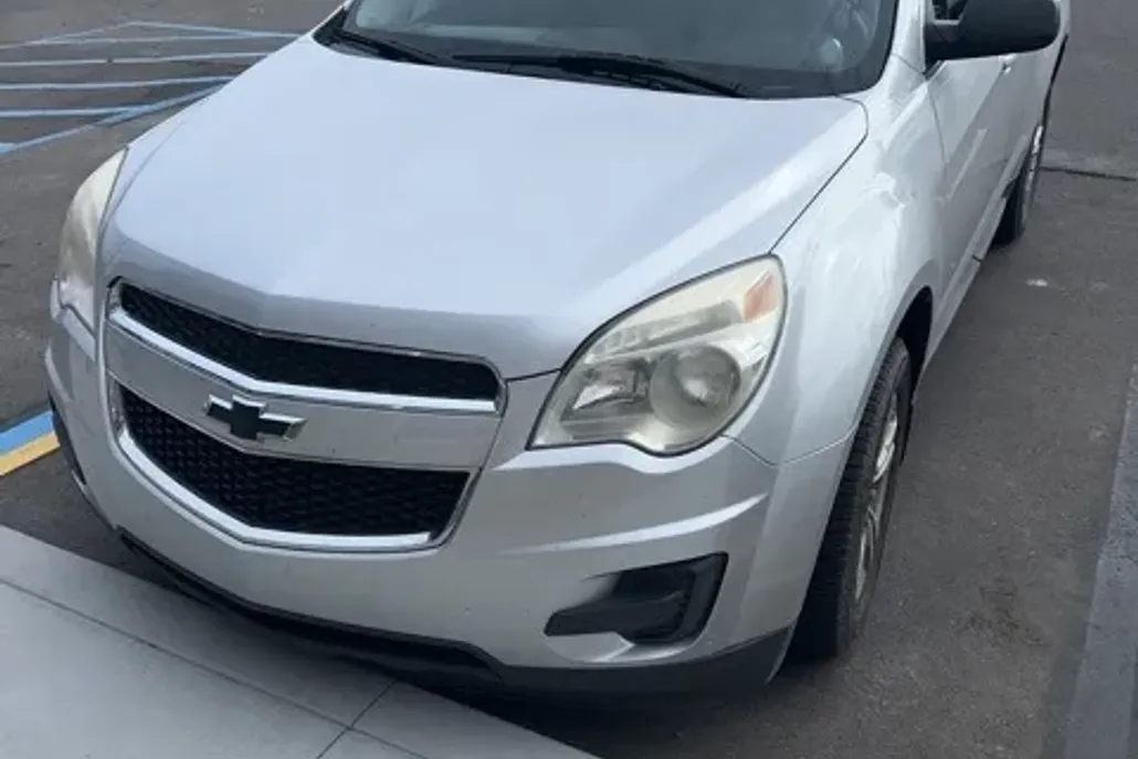 2013 Chevrolet Equinox LS photo 1