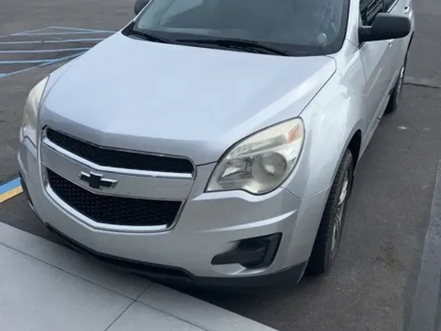2013 Chevrolet Equinox LS photo 1