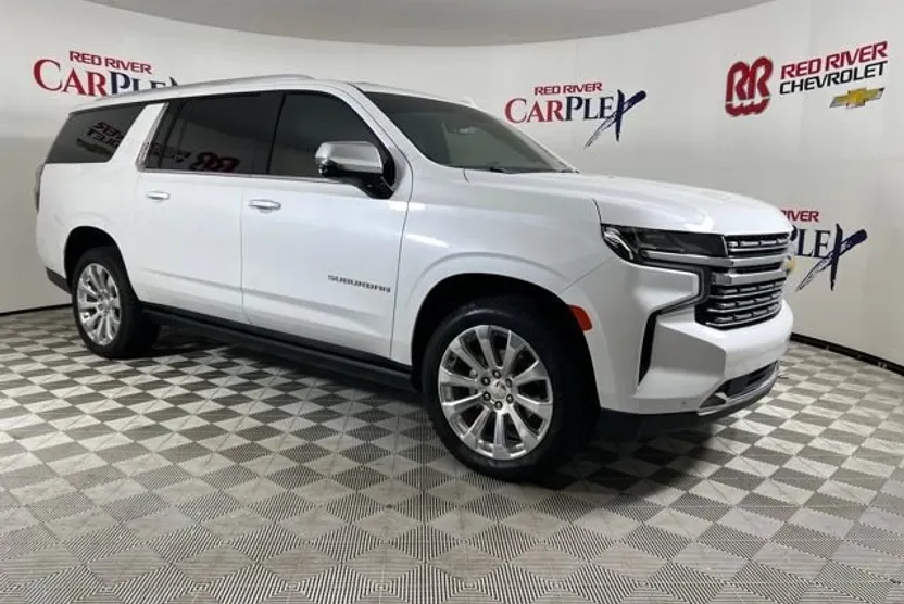 2023 Chevrolet Suburban Premier photo 1