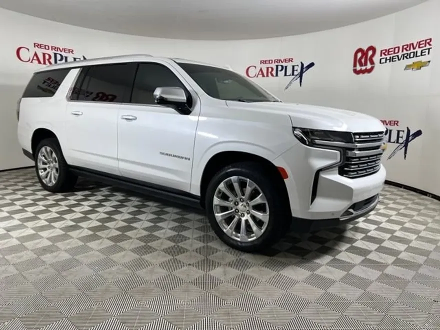 2023 Chevrolet Suburban Premier photo 1