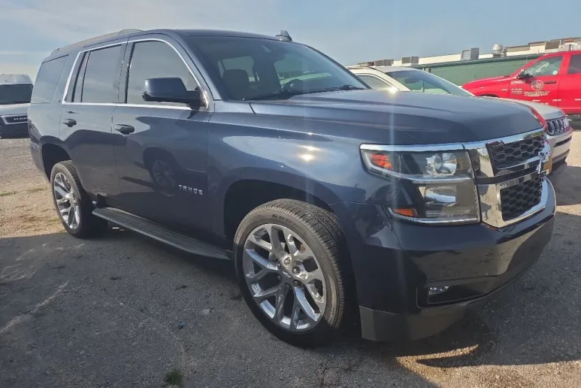 2019 Chevrolet Tahoe LT photo 1