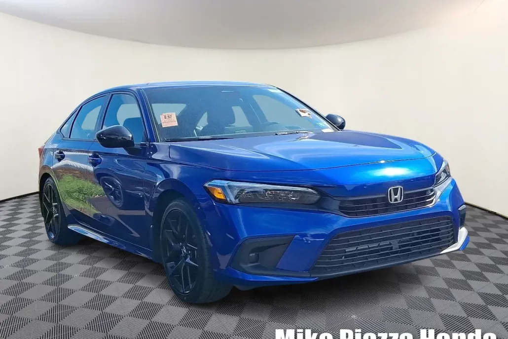 2023 Honda Civic Sport photo 1