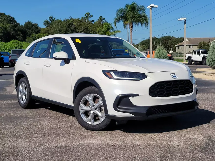 2024 Honda HR-V LX photo 1