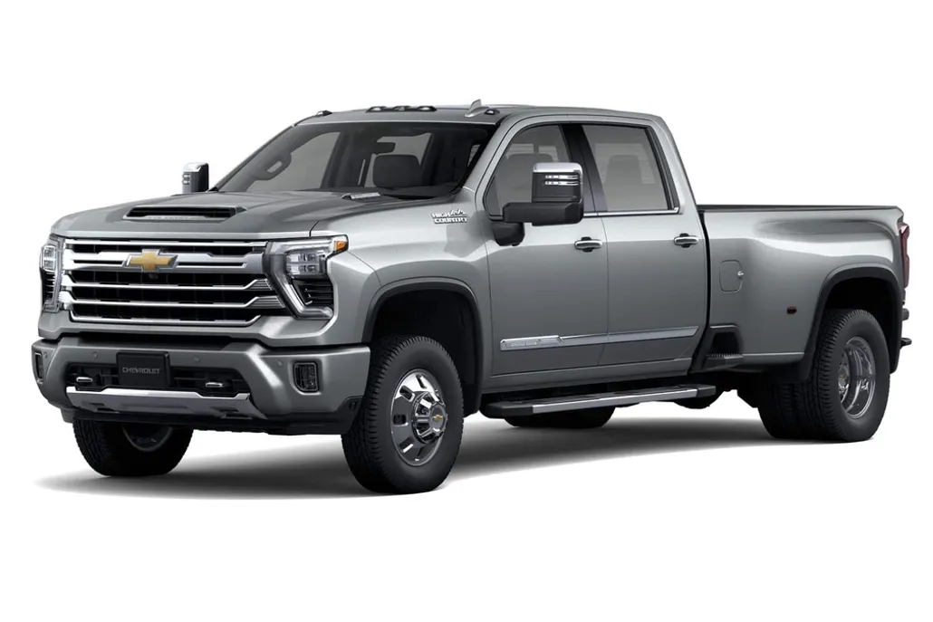 2026 Chevrolet Silverado 3500HD High Country photo 1