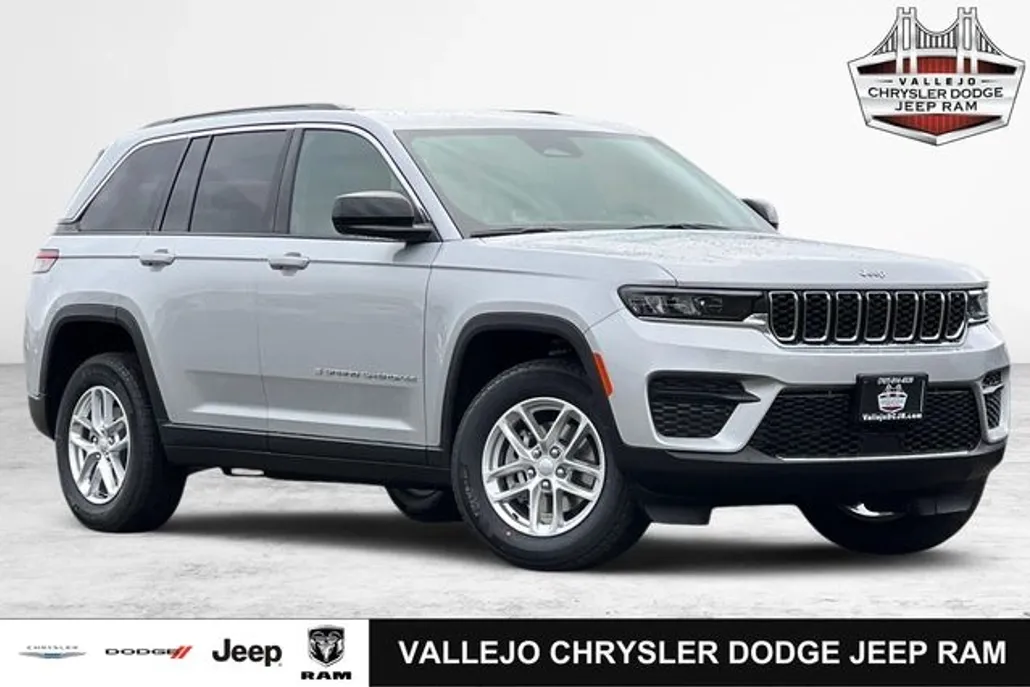 2025 Jeep Grand Cherokee Laredo X photo 1