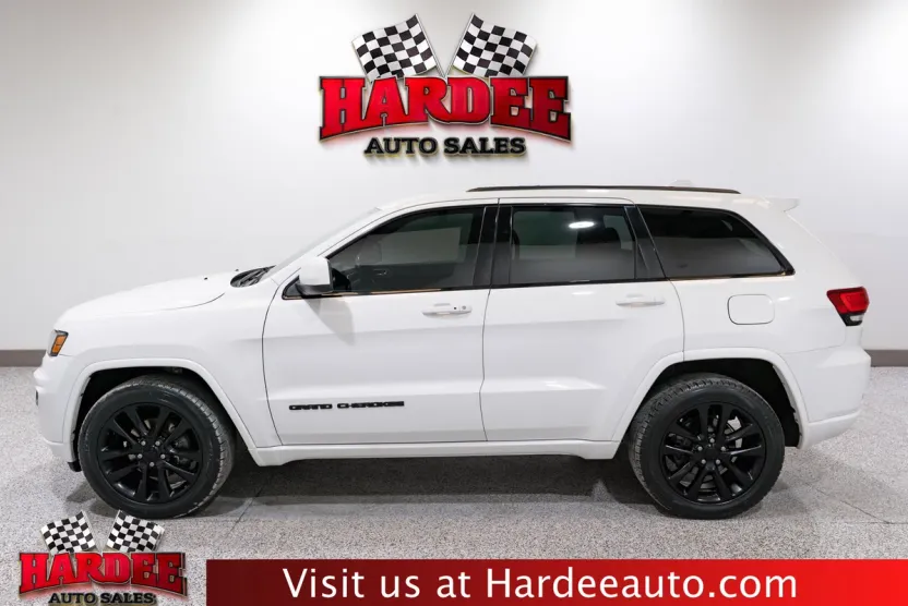 2018 Jeep Grand Cherokee Laredo photo 1