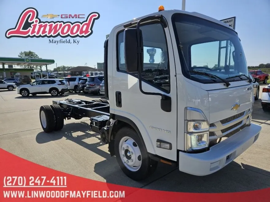 2025 Chevrolet Silverado 4500HD Base photo 1