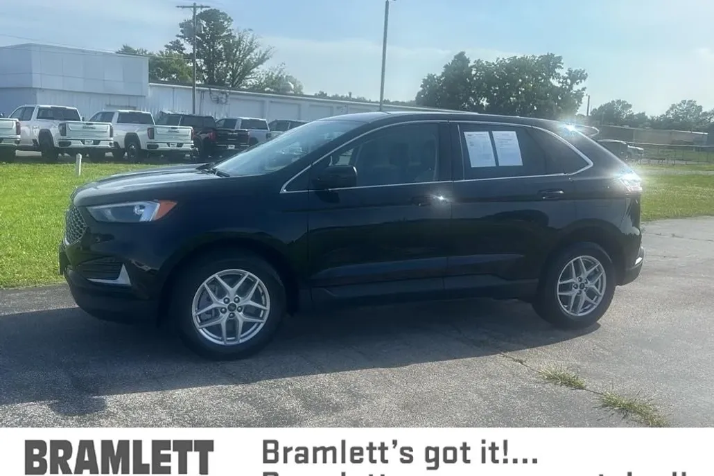 2024 Ford Edge SEL photo 1