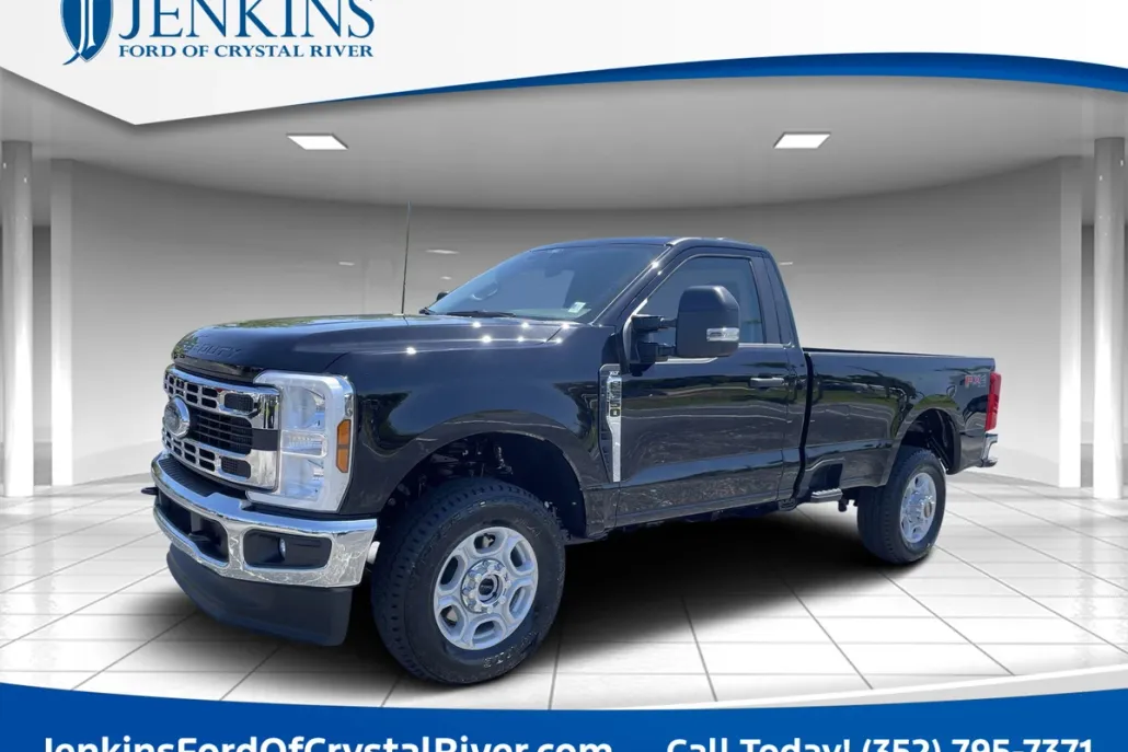2025 Ford F-350 XLT photo 1