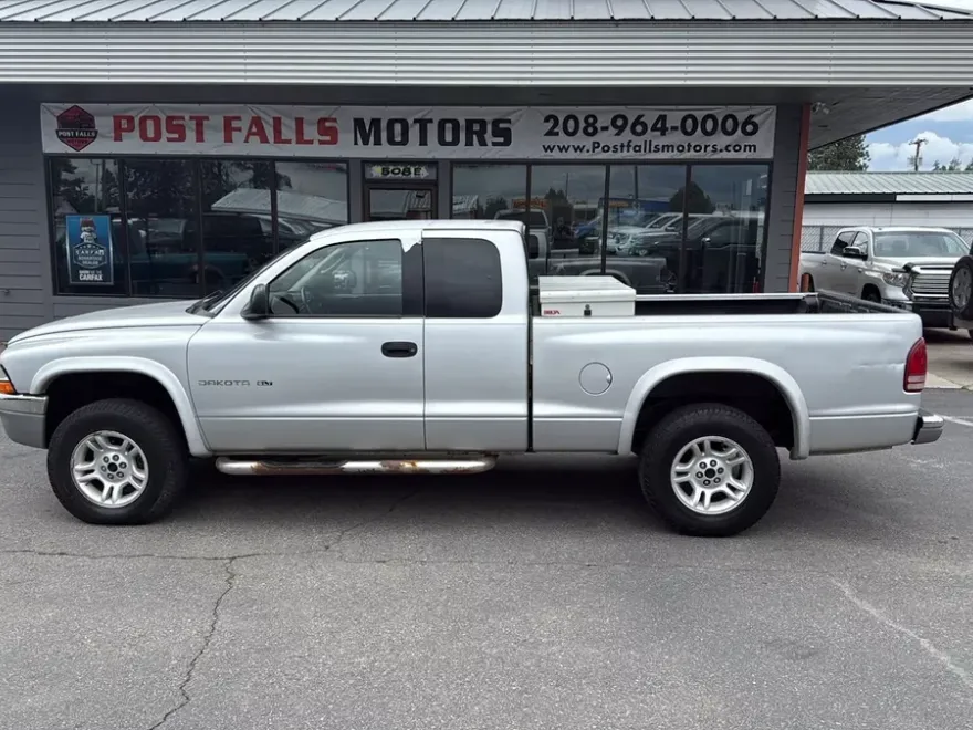 2001 Dodge Dakota Club Cab photo 1