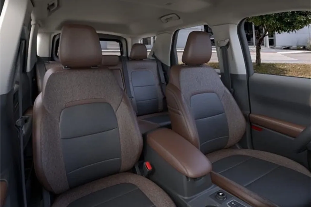 2025 Ford Bronco Sport Outer Banks photo 1