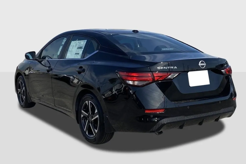 2025 Nissan Sentra SV photo 1