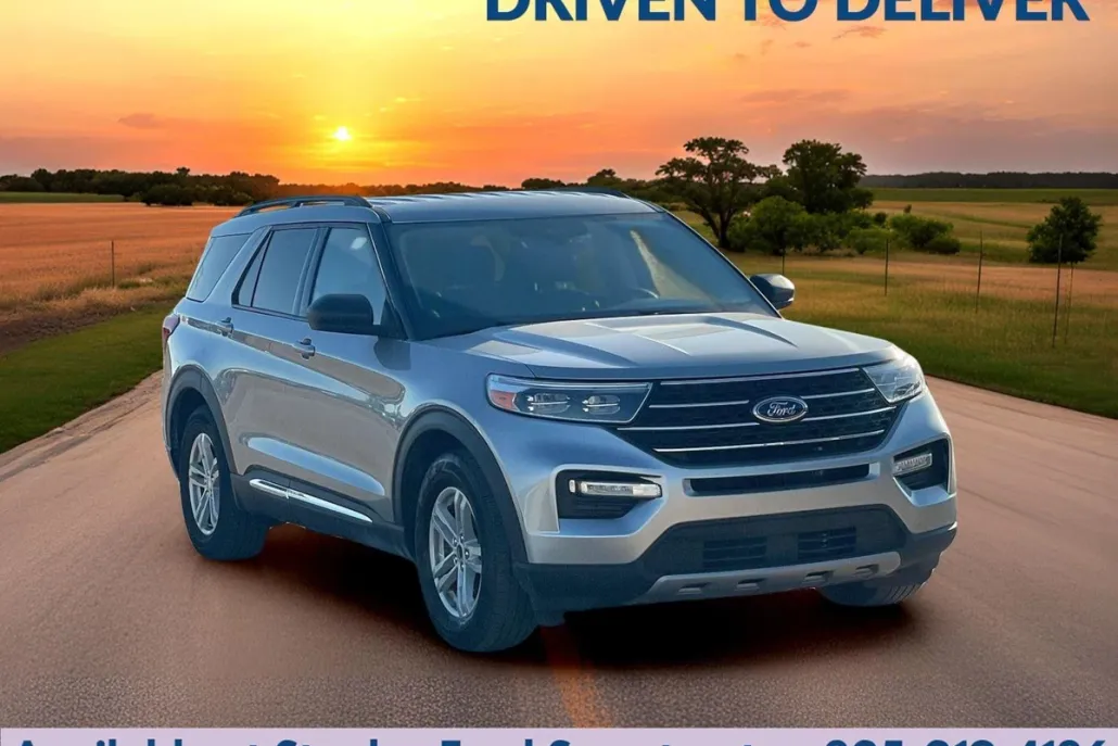 2024 Ford Explorer XLT photo 1