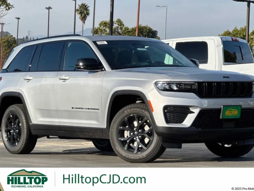 2025 Jeep Grand Cherokee Altitude photo 1