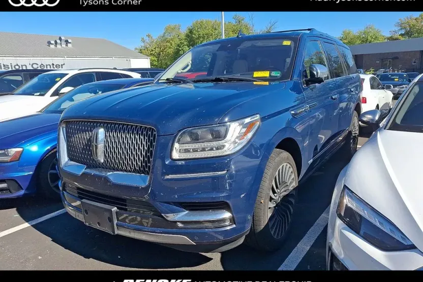 2019 Lincoln Navigator Black Label photo 1