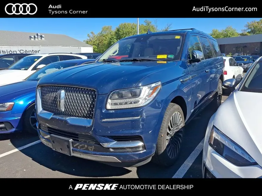 2019 Lincoln Navigator Black Label photo 1