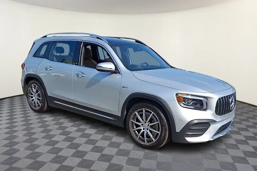 2022 Mercedes Benz GLB AMG 35 4MATIC photo 1