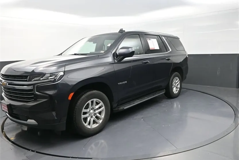2023 Chevrolet Tahoe LT photo 1