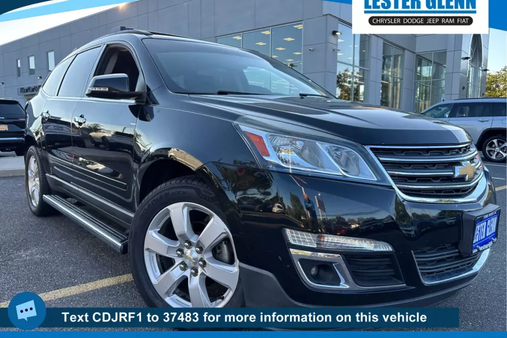 2017 Chevrolet Traverse 1LT photo 1