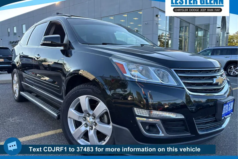 2017 Chevrolet Traverse 1LT photo 1