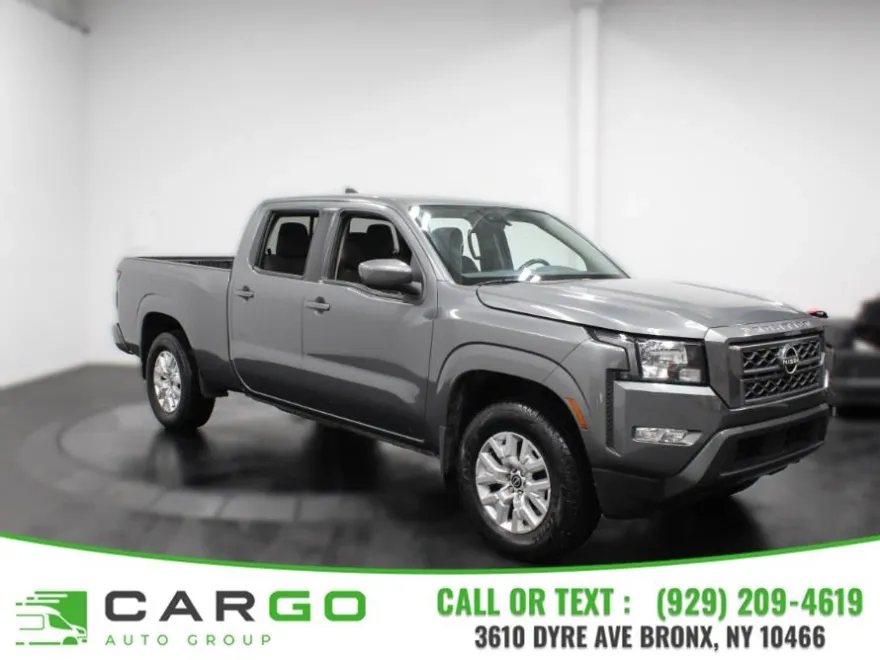 2022 Nissan Frontier Crew Cab SV photo 1