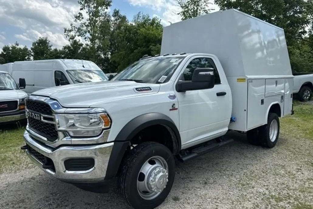 2024 Ram 4500 photo 1