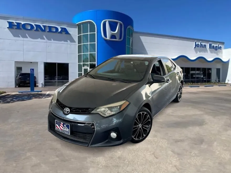2015 Toyota Corolla Plus photo 1