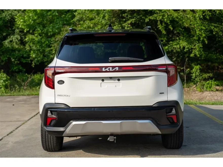 2024 Kia Seltos S photo 6